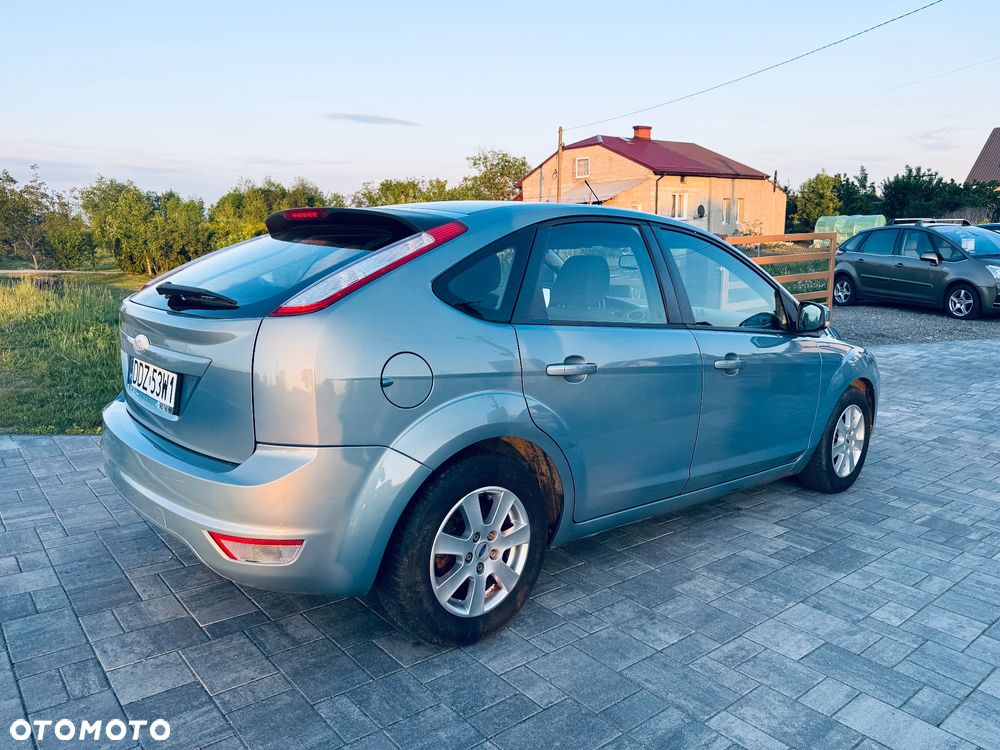 Ford Focus 1.6 16V Sport - 24