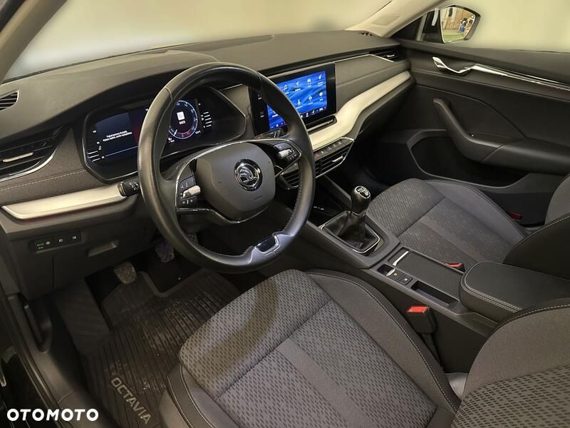 Skoda Octavia 1.5 TSI ACT Style - 10