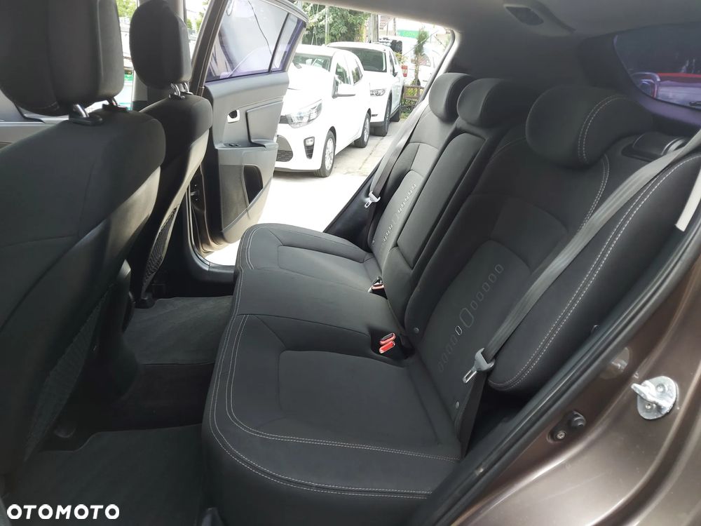 Kia Sportage 2.0 CRDI 4WD Dream-Team Edition - 17