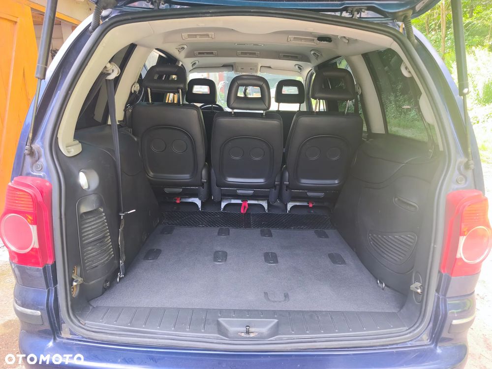 Volkswagen Sharan 1.8T Highline - 9