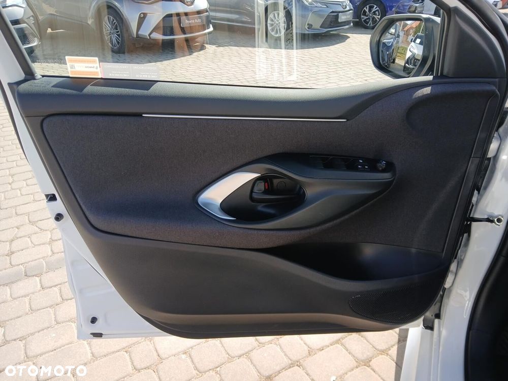 Toyota Yaris - 19