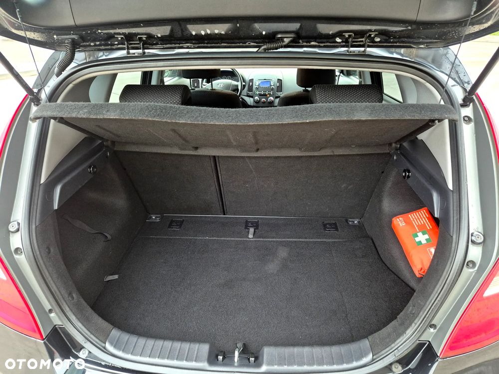 Hyundai i30 1.4 Blue Comfort - 20