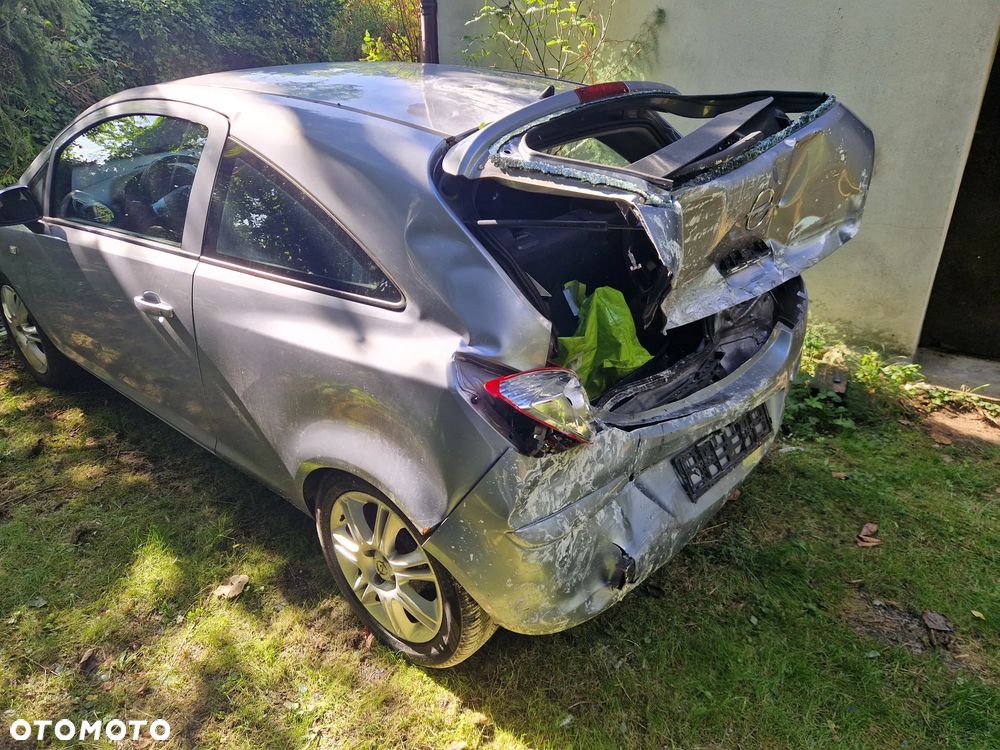Opel Corsa - 7