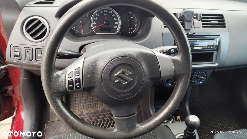 Suzuki Swift - 13