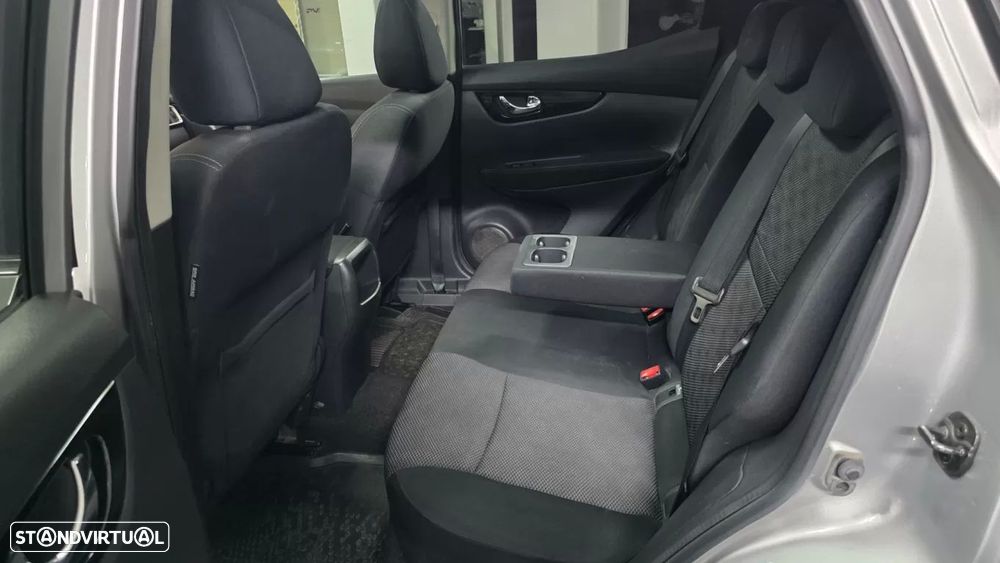 Nissan Qashqai 1.6 dCi N-Connecta 18 Xtronic - 16
