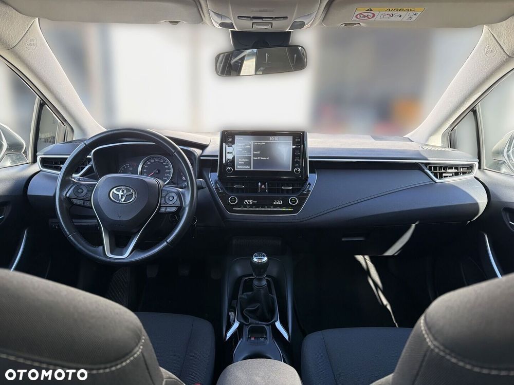 Toyota Corolla - 12