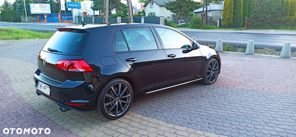 Volkswagen Golf - 3