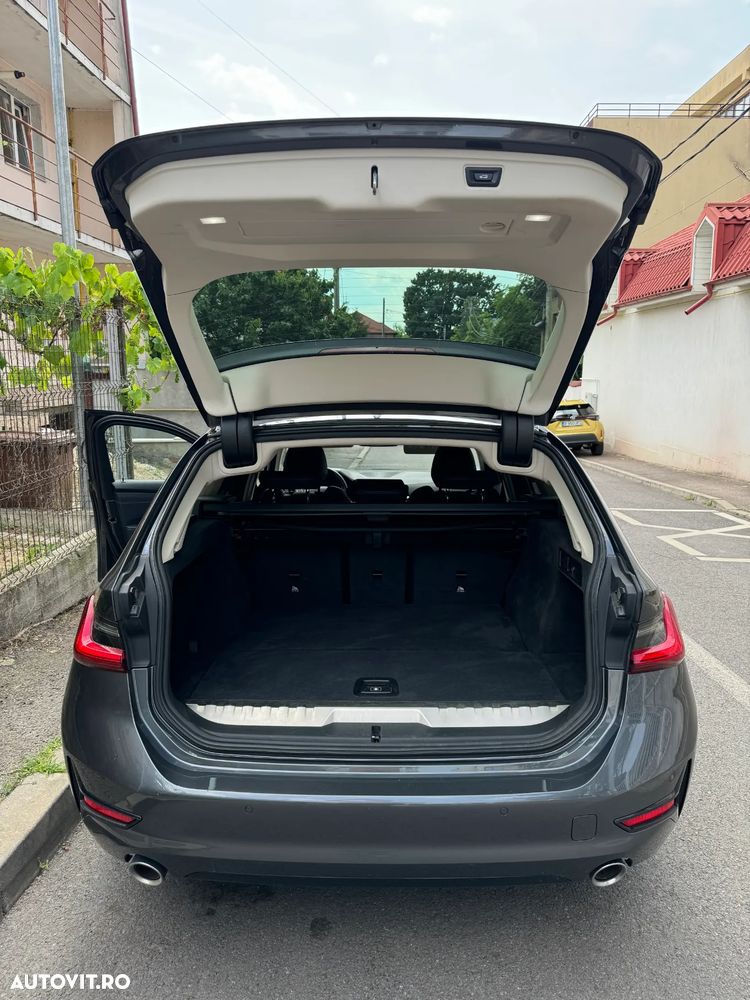 BMW Seria 3 330e Aut. Sport Line - 8