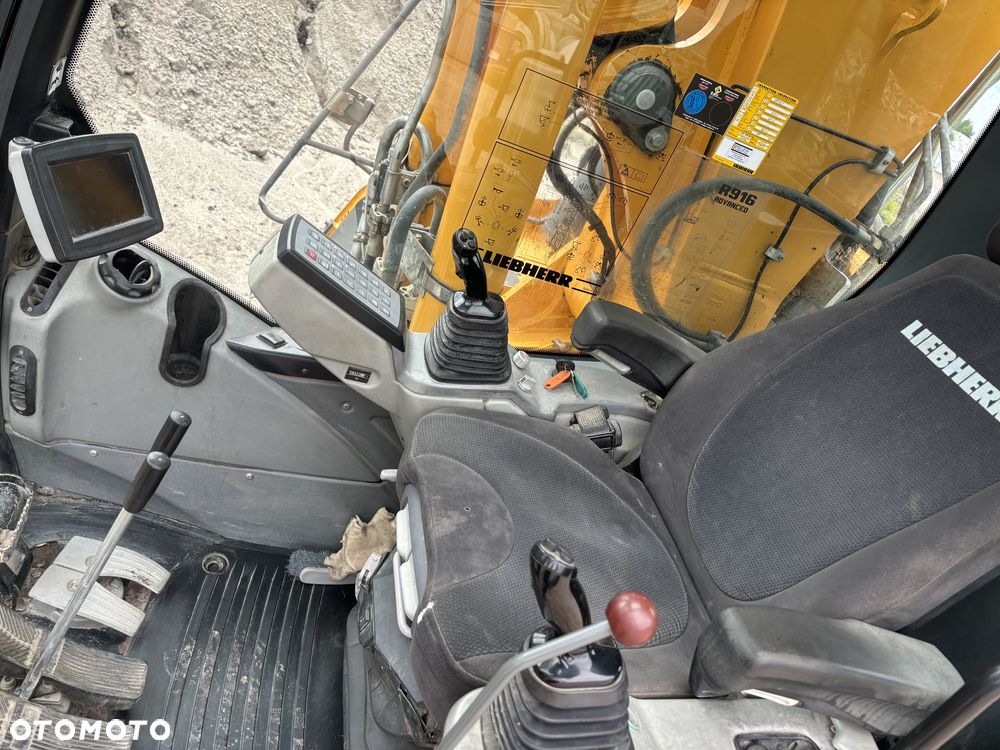 Liebherr 916 - 4
