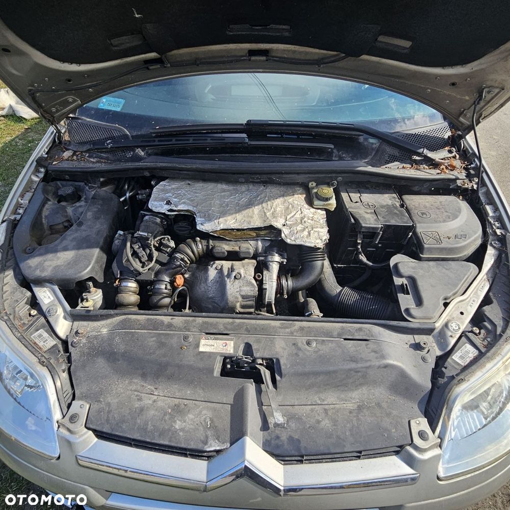 CITROEN, C4 1.6 HDI (2008r) hatchback 1,6 D 80kW / 109 KM (kod lak: ETS) - 19