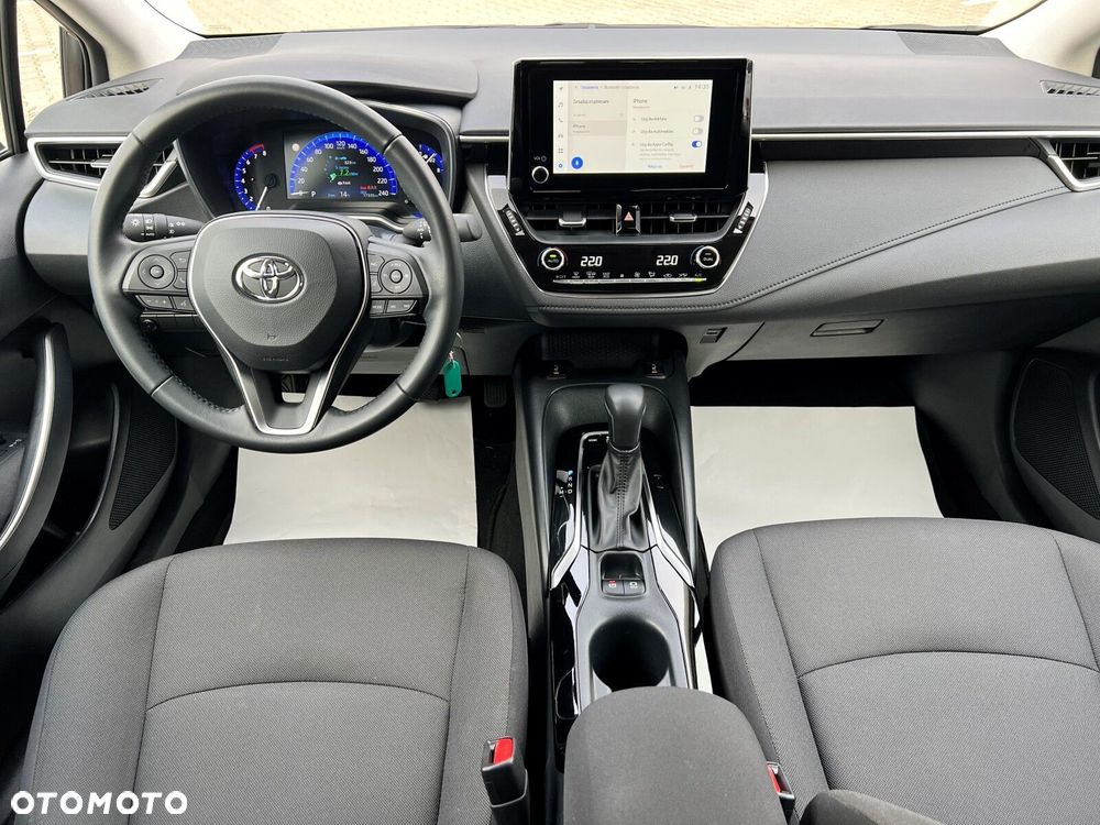 Toyota Corolla - 22
