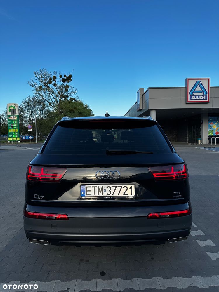 Audi Q7 - 8