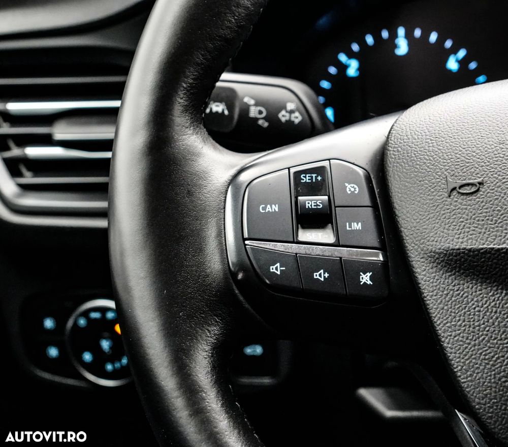 Ford Focus 1.5 EcoBlue Titanium Business - 23