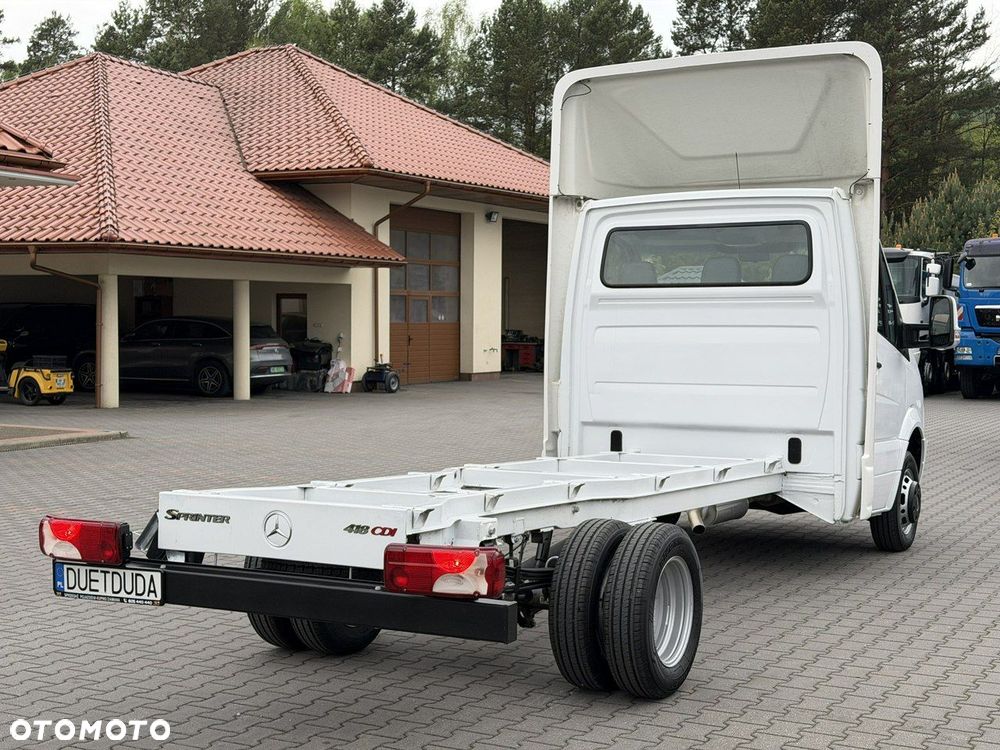 Mercedes-Benz Sprinter - 17