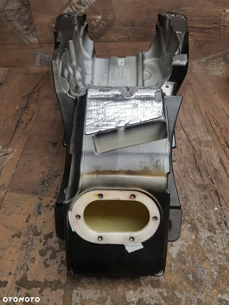 Zbiornik paliwa bak Aprilia RSV4  893695 - 10