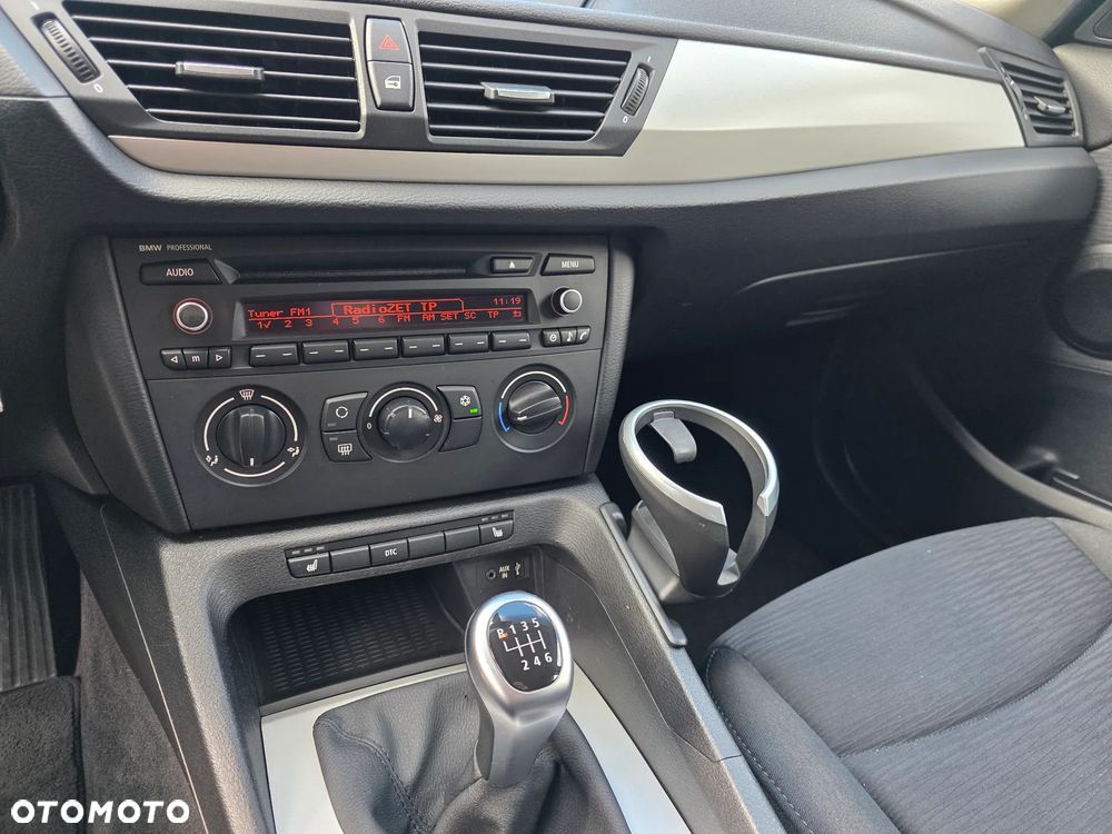 BMW X1 sDrive18i - 17