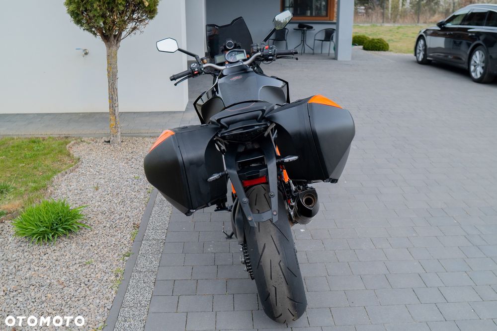 KTM Super Duke - 4