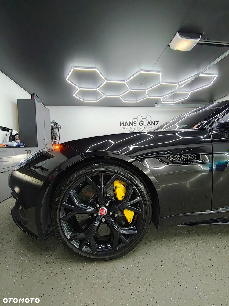 Jaguar F-Type R AWD - 19