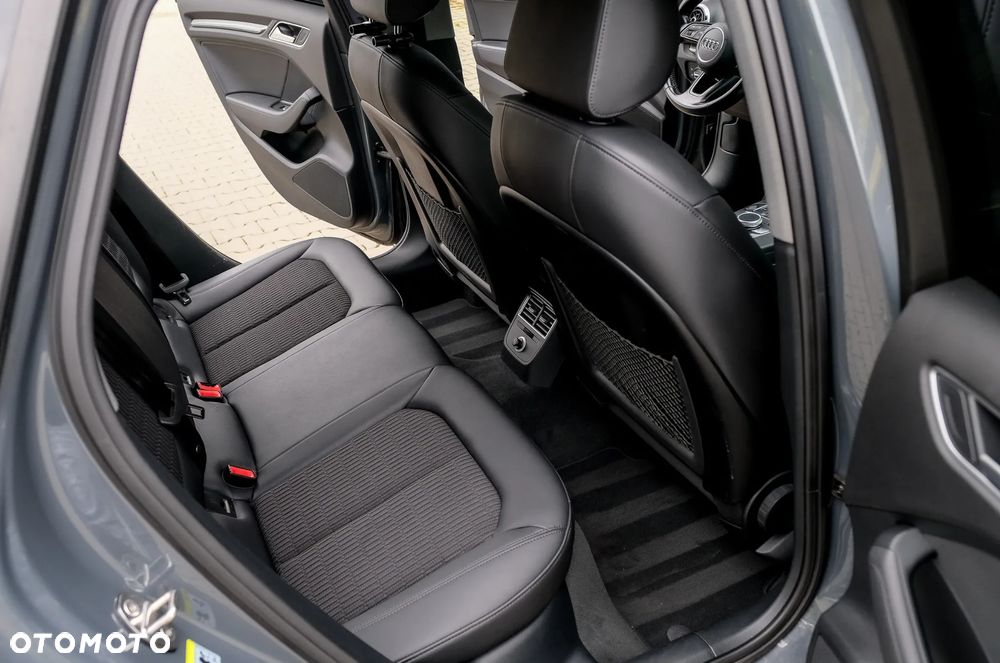 Audi A3 Sportback 35 TDI S tronic sport - 34