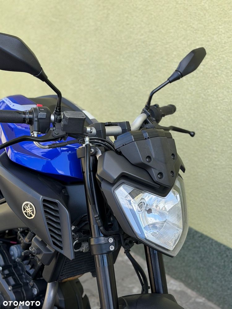 Yamaha MT - 2