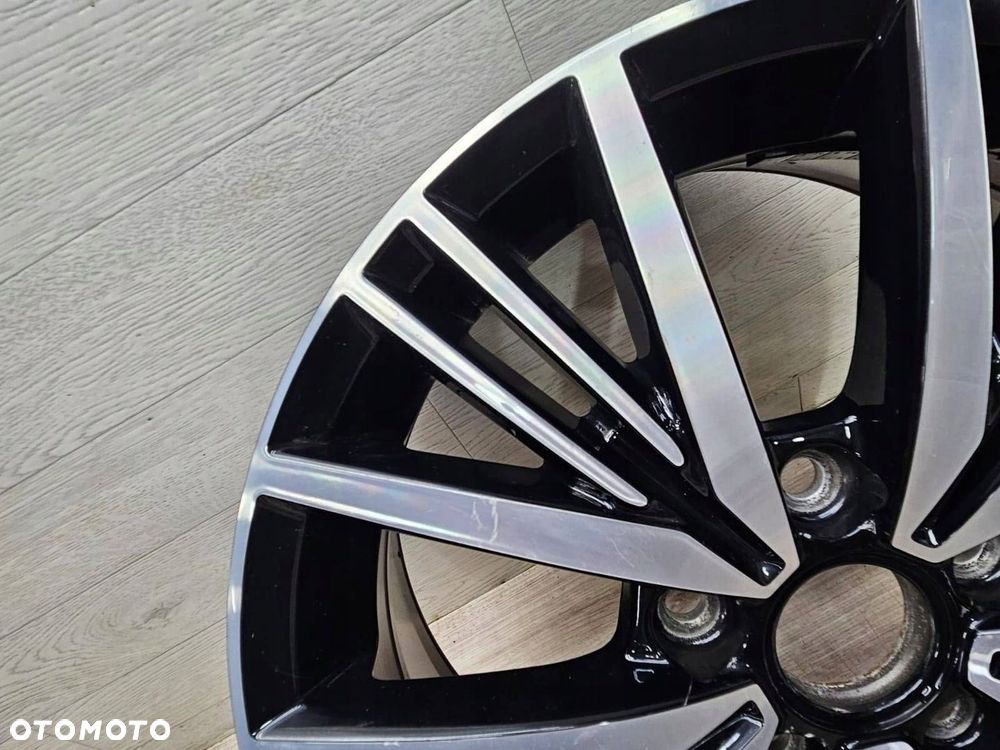 Felga VW Golf VII 5G0 6.5Jx16H2 Et46 5x112 - 8