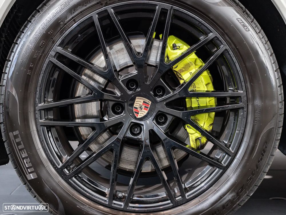 Porsche Cayenne E-Hybrid - 17