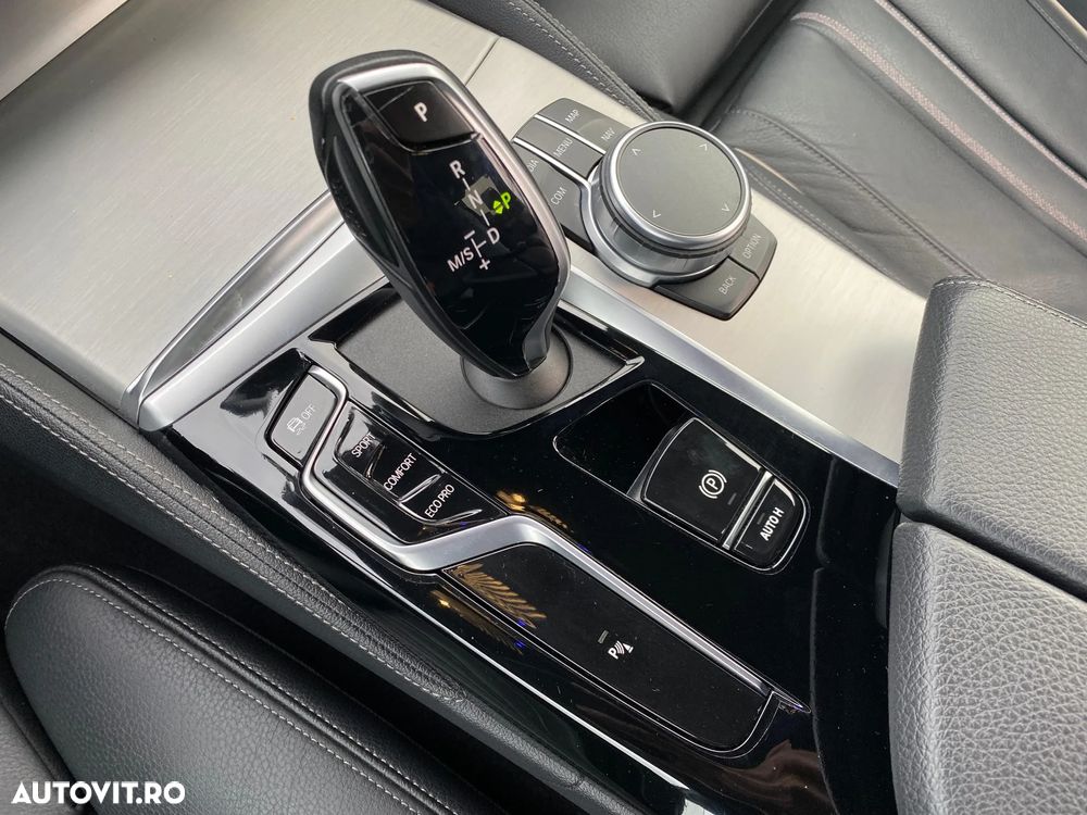BMW Seria 5 540d xDrive AT MHEV - 17