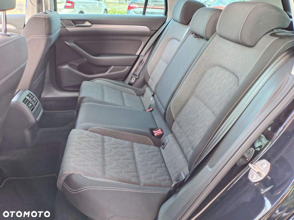 Volkswagen Passat 2021