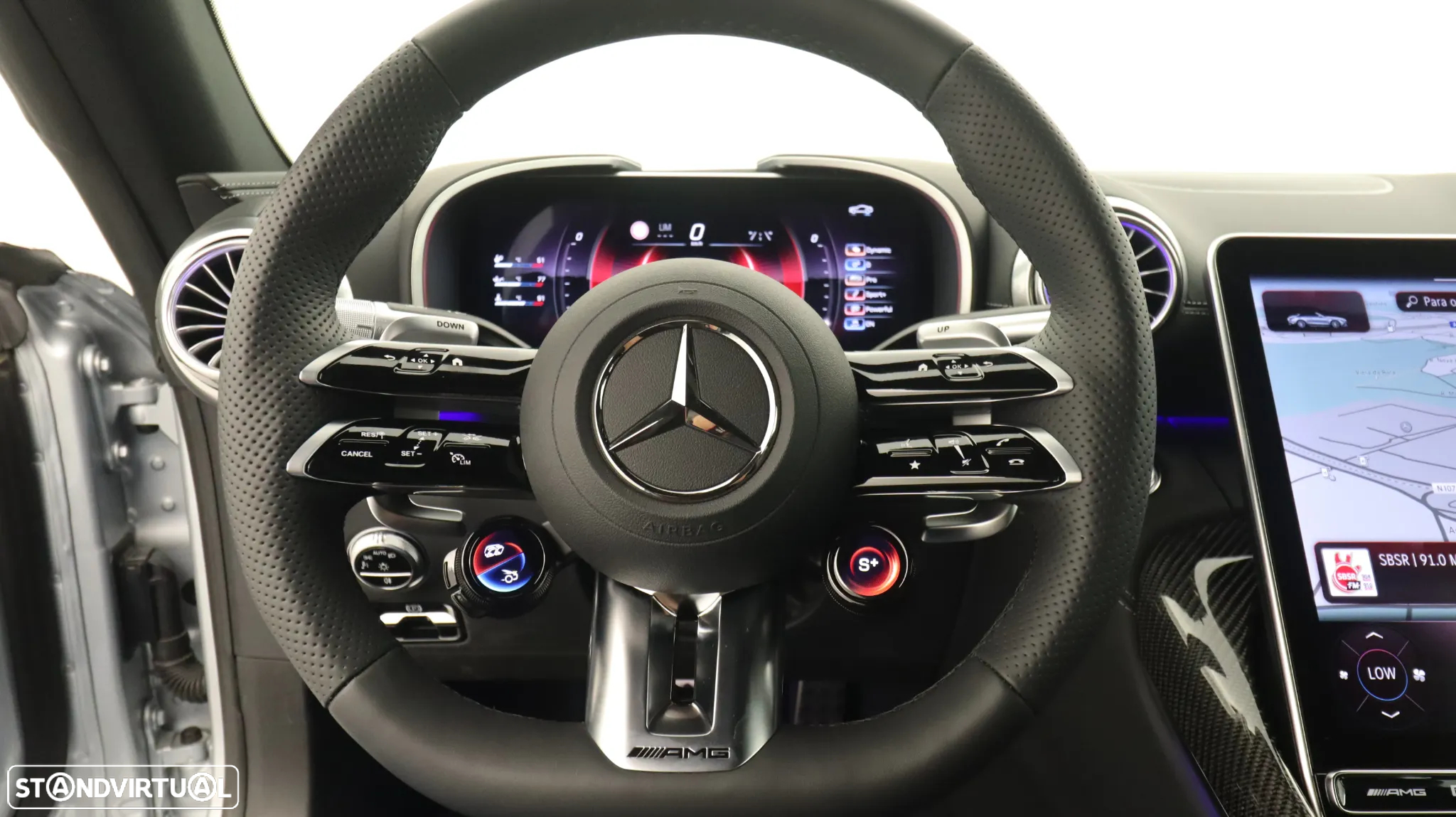 Mercedes-Benz SL 63 AMG - 32