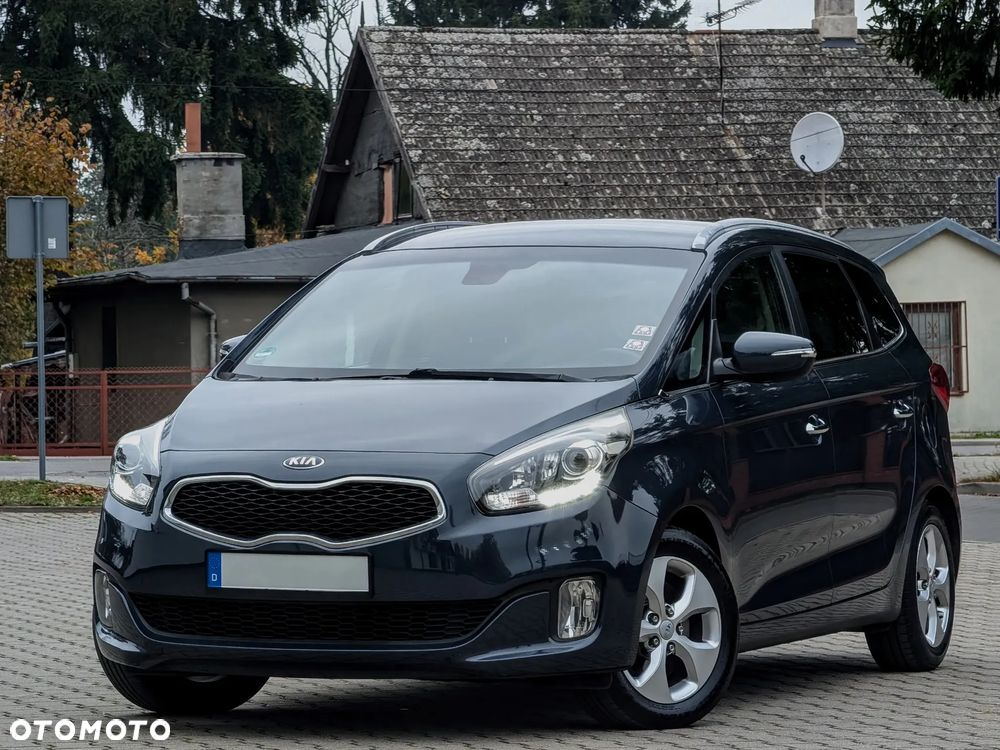 Kia Carens - 6