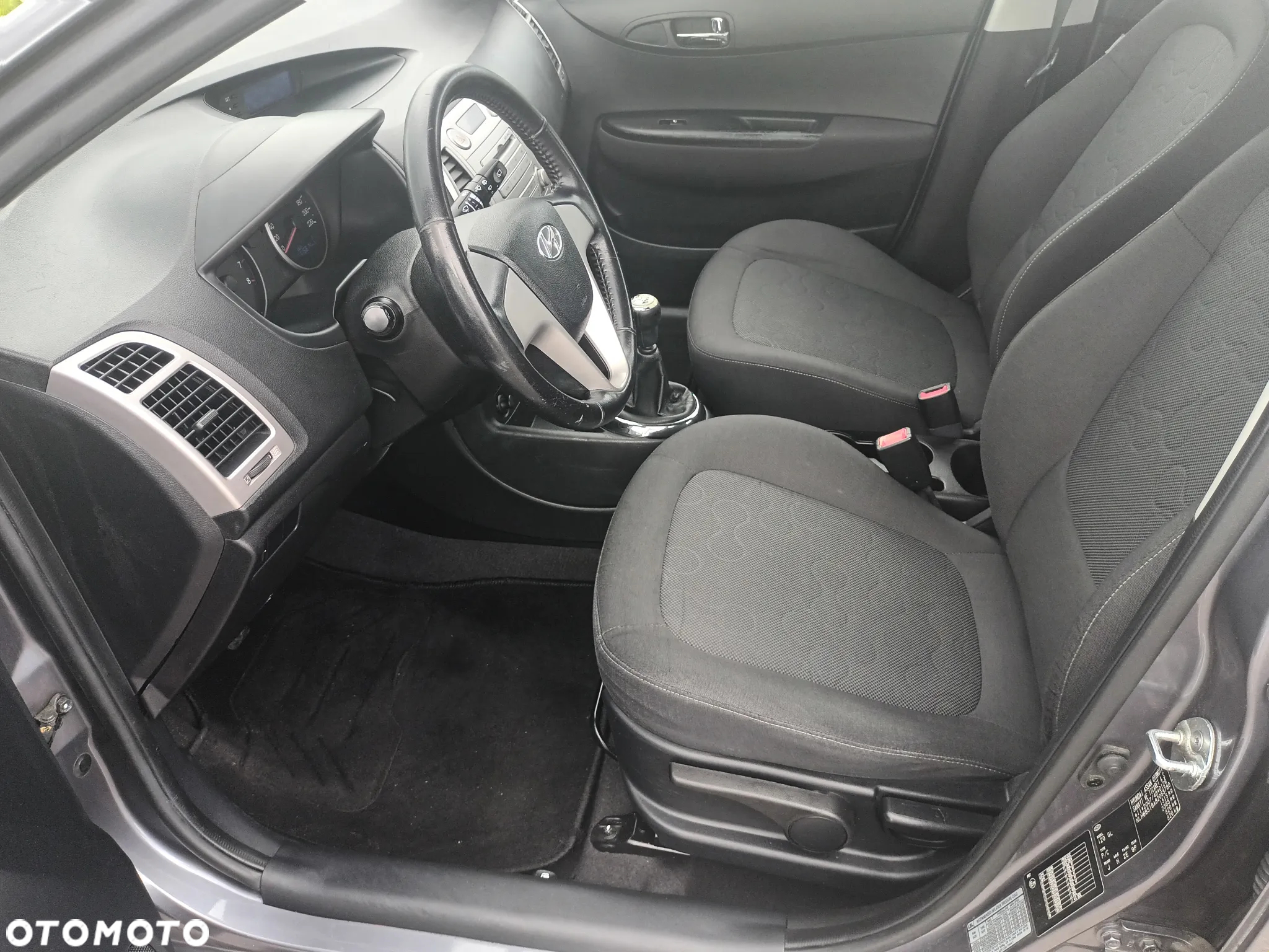 Hyundai i20 - 23