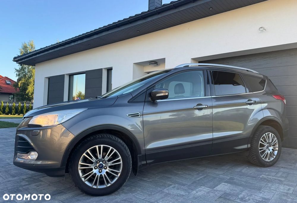 Ford Kuga 1.6 EcoBoost 2x4 Titanium - 29
