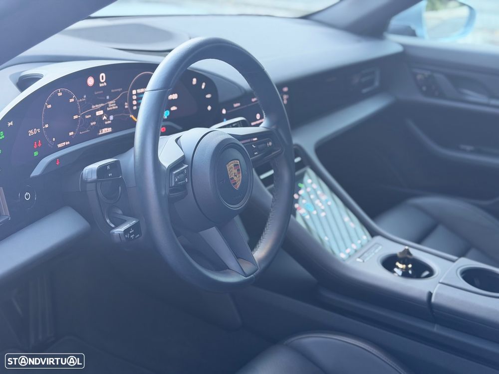 Porsche Taycan Standard - 44