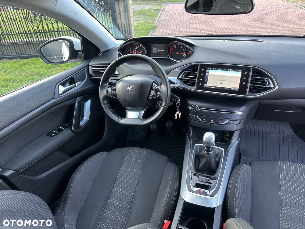 Peugeot 308 PureTech 130 Stop & Start Allure - 8