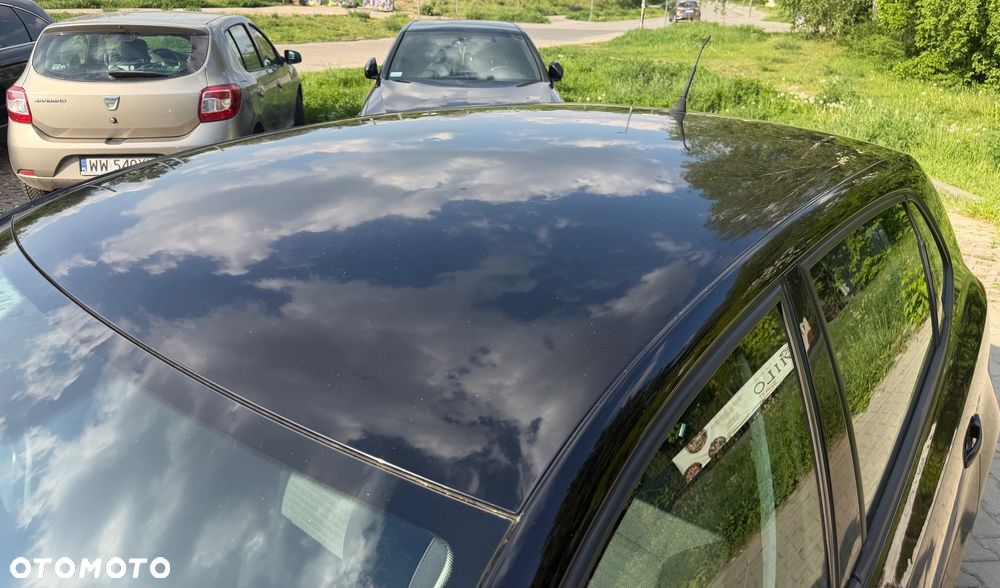 Volkswagen Polo 1.4 16V Comfortline - 11