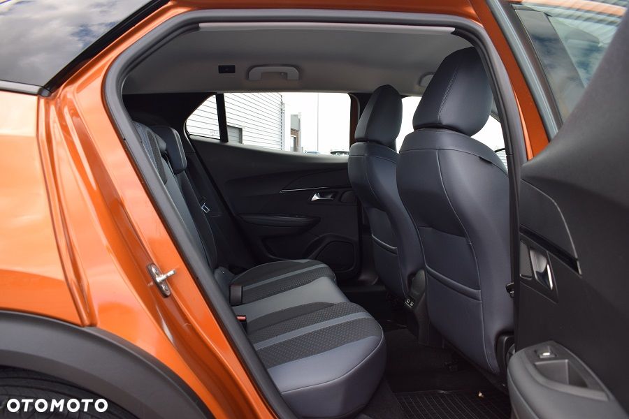 Peugeot 2008 PureTech 130 Stop&Start EAT6 Allure - 13