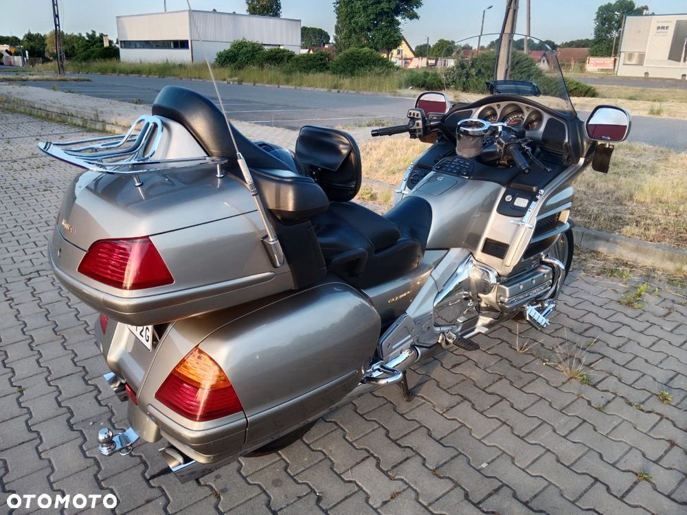 Honda GL - 8