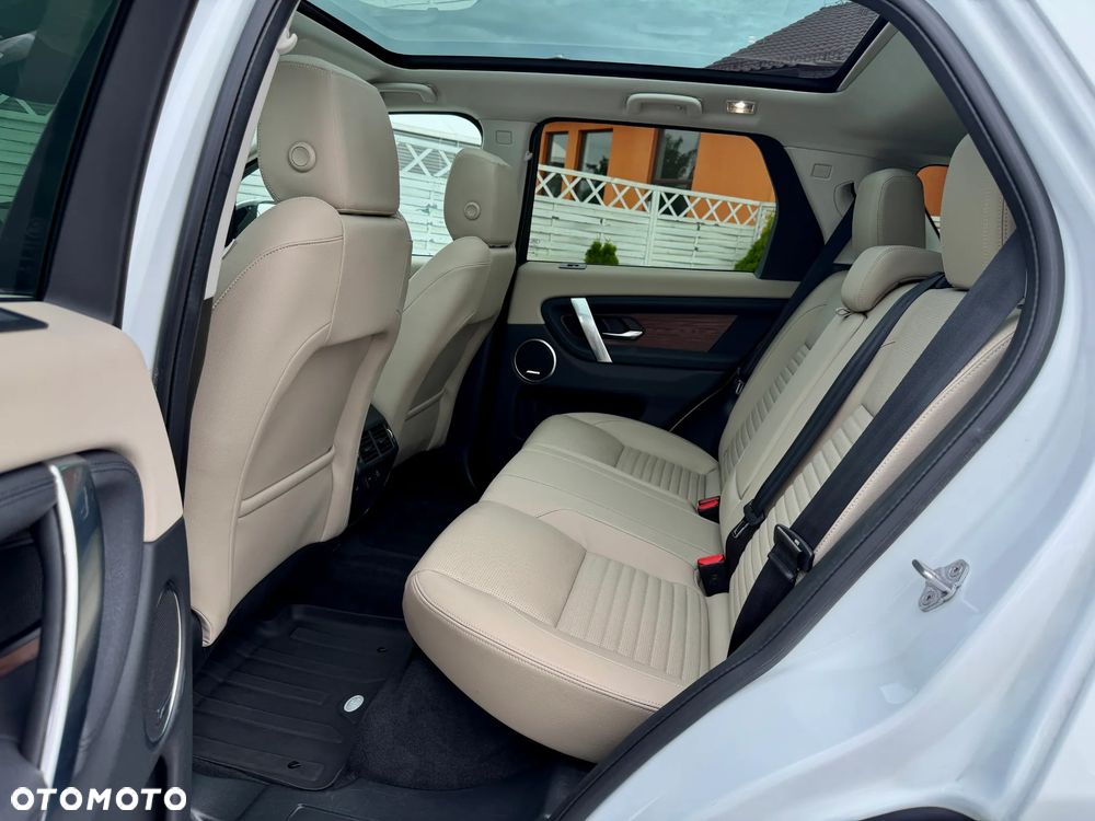 Land Rover Discovery Sport - 21