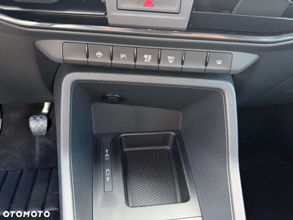 Ford Tourneo Connect - 18