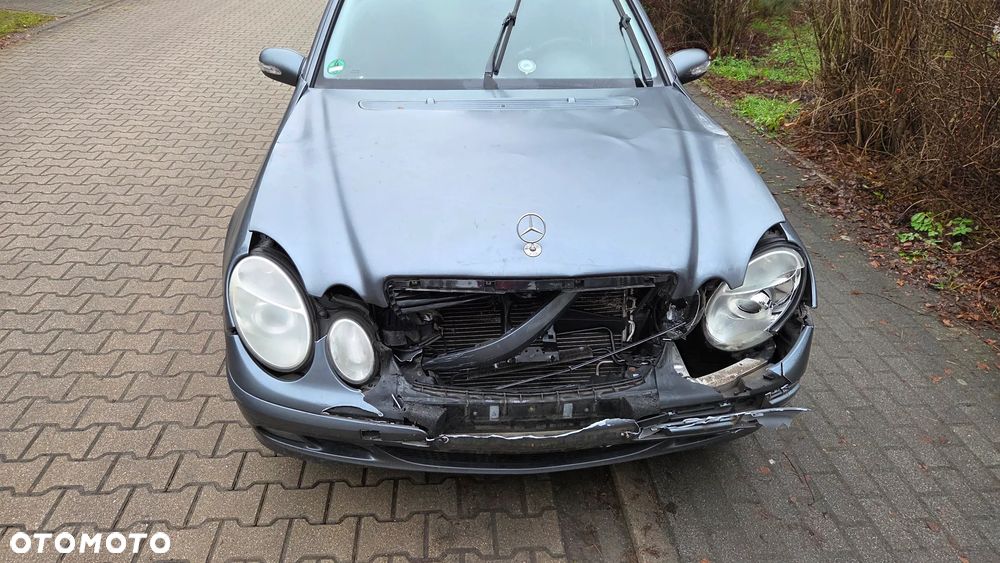 Mercedes-Benz Klasa E 200 Kompressor Classic Sport Edition - 5