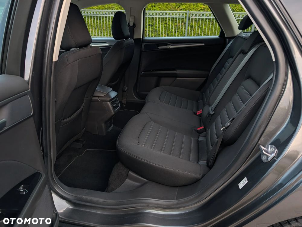 Ford Mondeo - 9