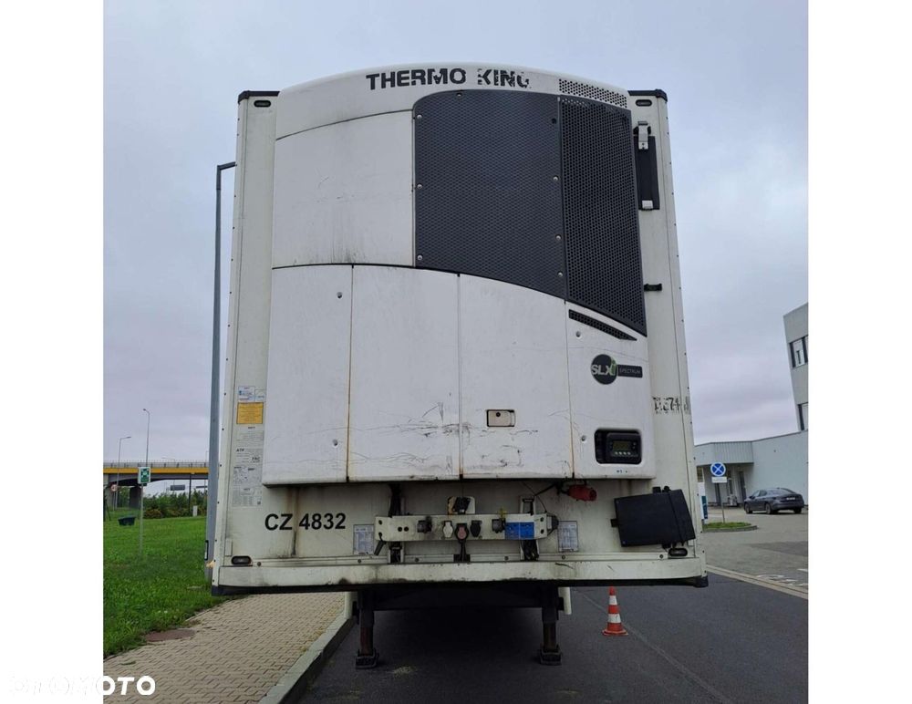 Schmitz Cargobull SKO Double Deck FP 45 ThermoKing SLXi Spectrum Multitemp