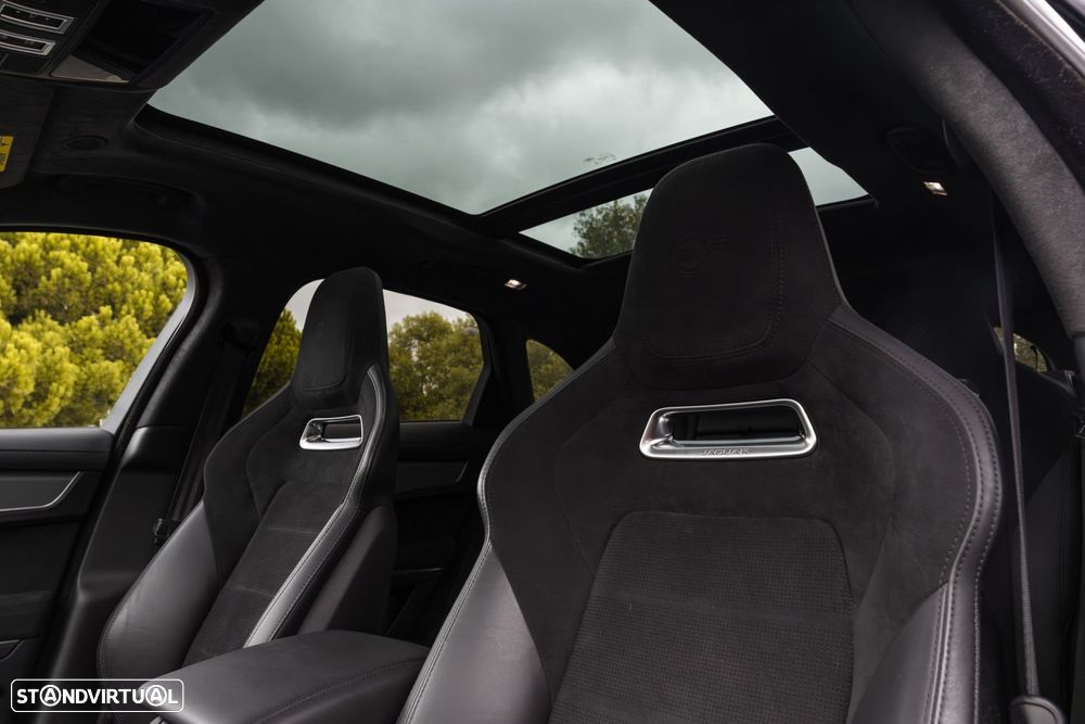 Jaguar F-Pace 5.0 V8 AWD SVR - 25