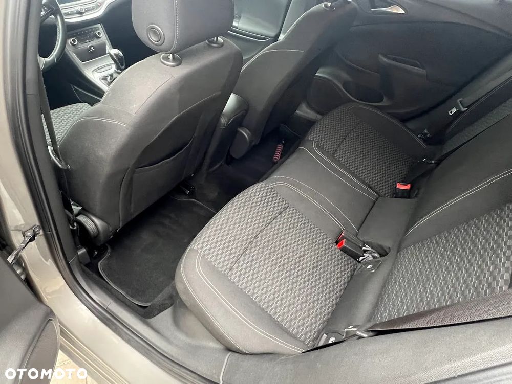 Opel Astra IV 1.6 CDTI Enjoy - 12
