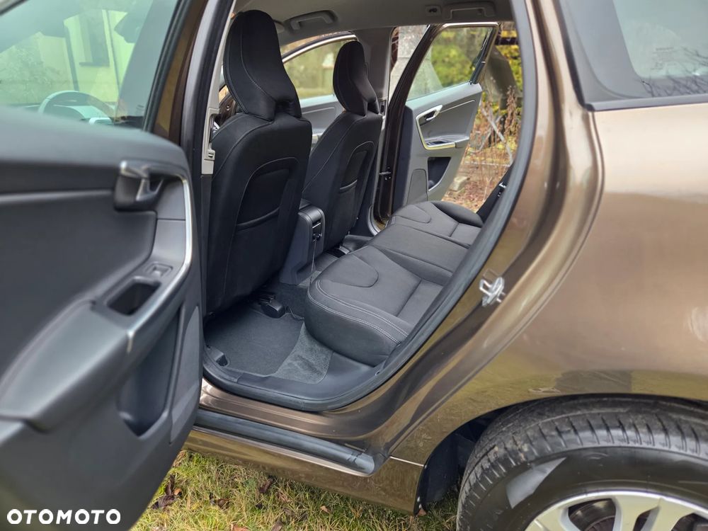 Volvo XC 60 D4 Drive-E Kinetic - 14