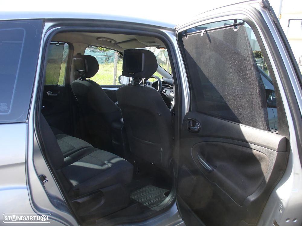 Ford S-Max 2.0 TDCi Titanium 7L - 8