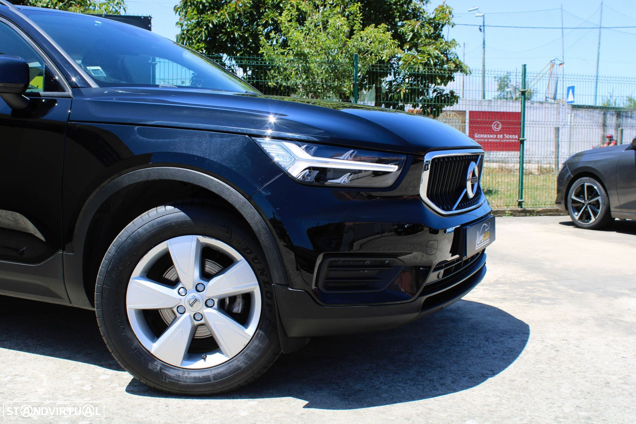 Volvo XC 40 1.5 T2 Momentum Core - 12