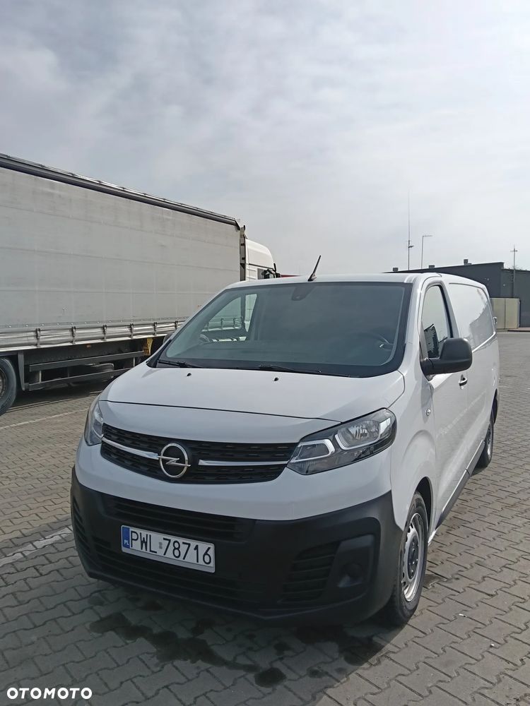 Opel Vivaro - 1