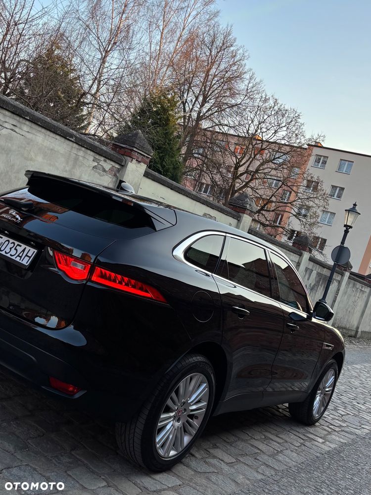 Jaguar F-Pace 2.0 i4D AWD Prestige - 11