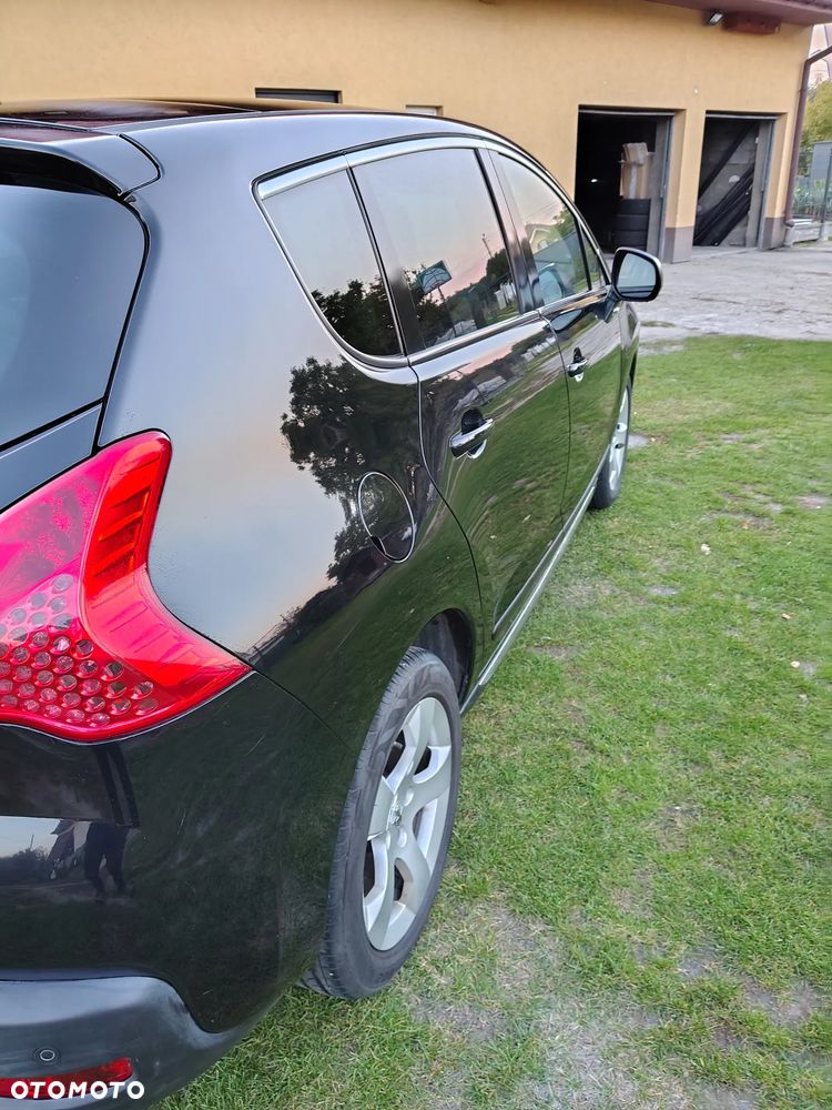 Peugeot 3008 2011